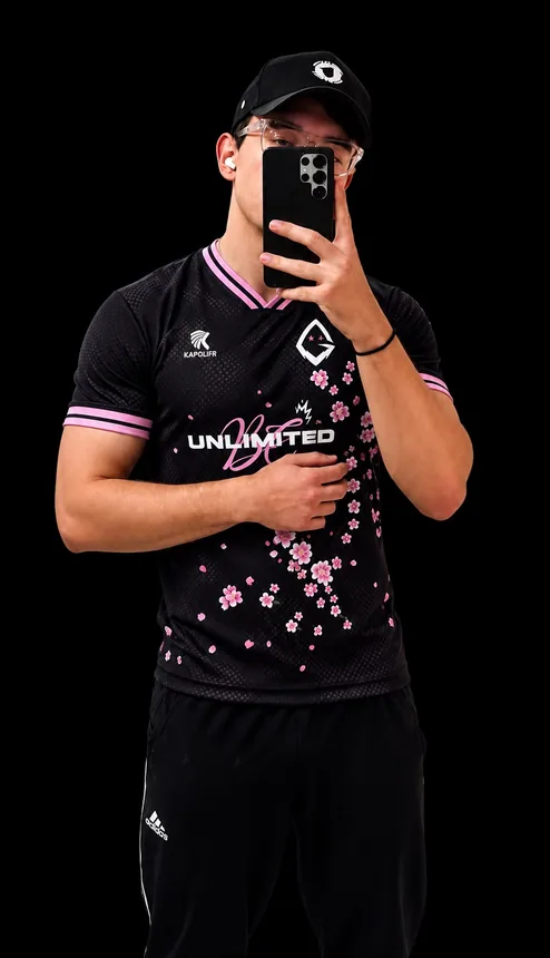 Acko, joueur Warzone de Team Unlimited, rôle Slayer, rang Irridescent.